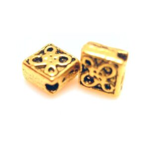 Firkantet Guld Pl Med Mønster 5 Mm - 10 Stk